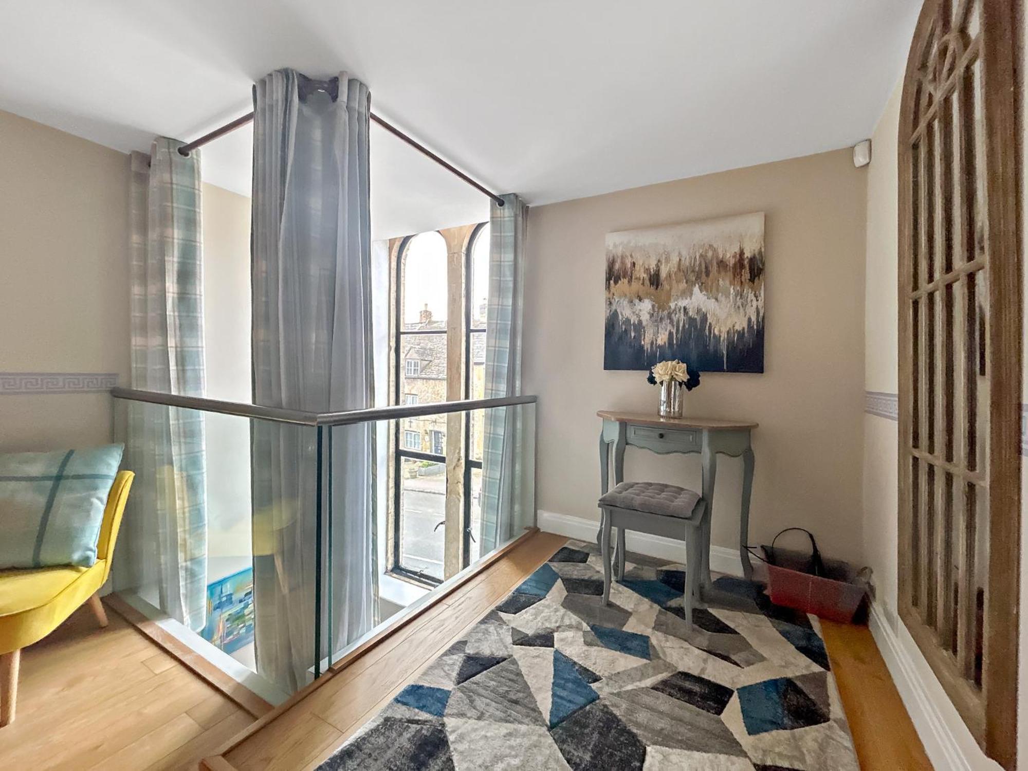 Church Suite, Stow-On-The-Wold, Sleeps 4, Town Location Exterior foto
